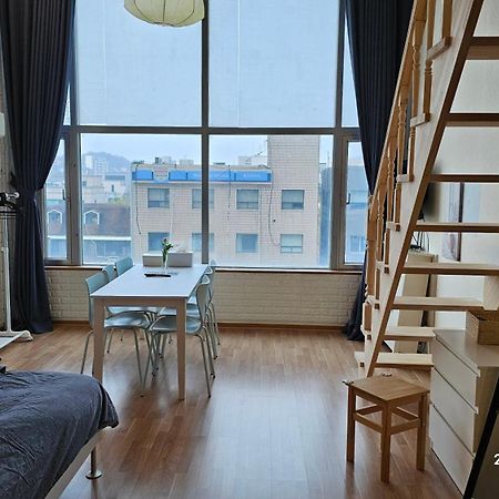 Hongdae Residence-5 1Min From Hongik Uni Station Exit #1 Seoul Exterior photo