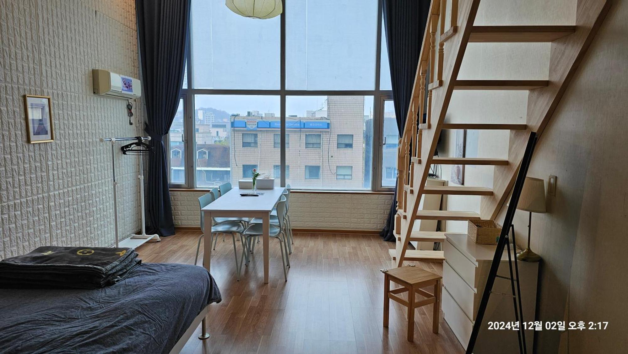 Hongdae Residence-5 1Min From Hongik Uni Station Exit #1 Seoul Exterior photo